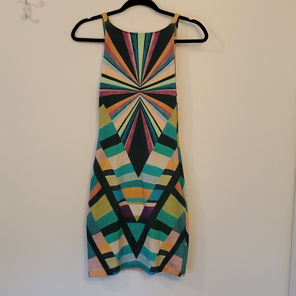 Prism v-back midi dress